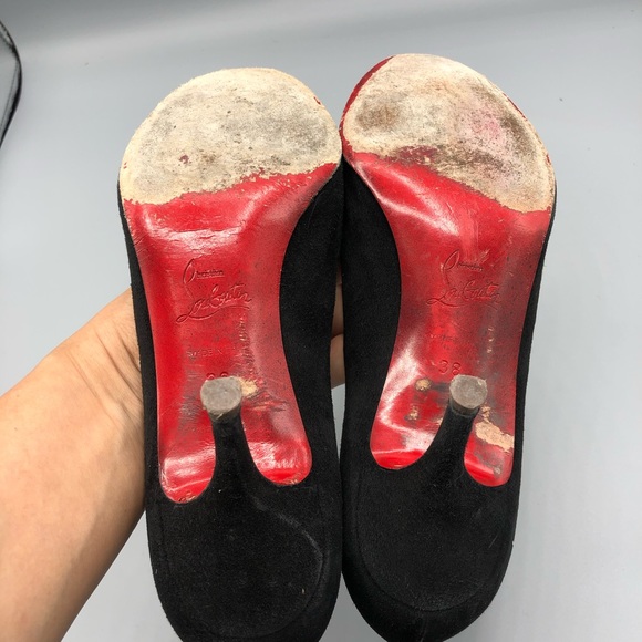 Christian Louboutin - Picture 5 of 6